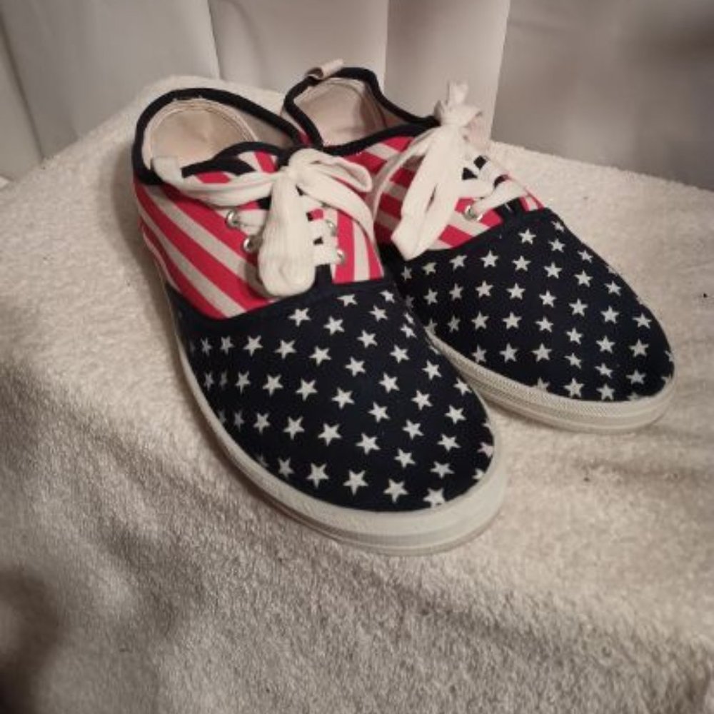 SUMMER CLEARANCE SALE --- USA RED WHITE BLUE SHOES FOR HOLIDAY AND OTHER EVENTS